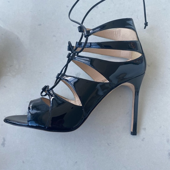 Manolo Blahnik Patent Leather Strappy Sandal Size 8 / 38 - Picture 10 of 12